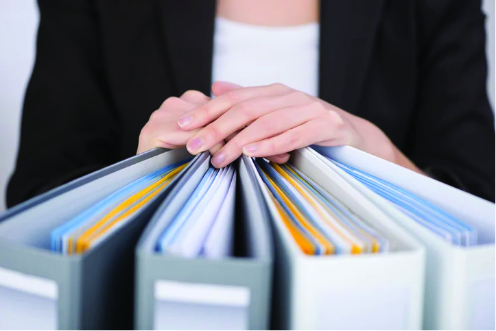 Contrôle administratif des dossiers du personnel